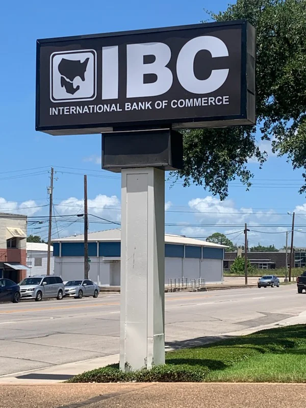 IBC Pole Sign Bay City — Intrepid Signs, Rosenberg TX