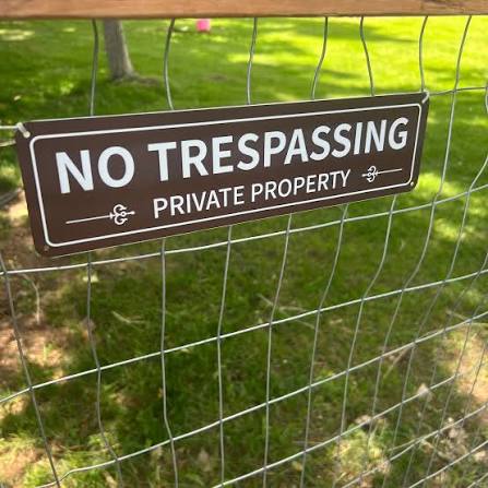Custom yard signs printed by Intrepid Signs in Rosenberg, Texas