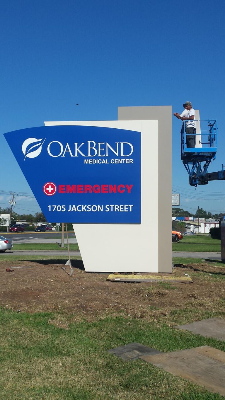 Monument sign at a commercial property entrance in Texas